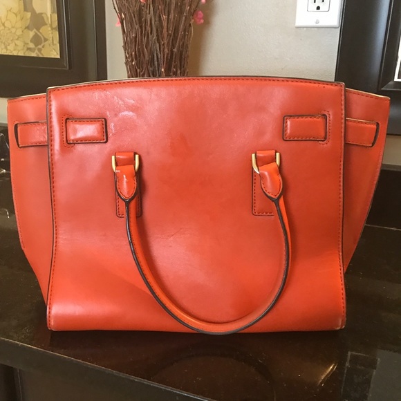 Purse - Picture 2 of 3